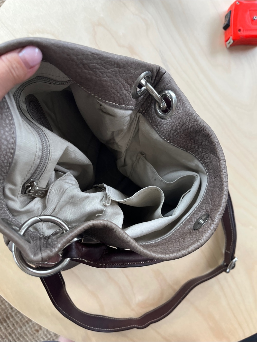 Vintage Roots Large Olivia Taupe Leather Bag - Picture 9 of 13